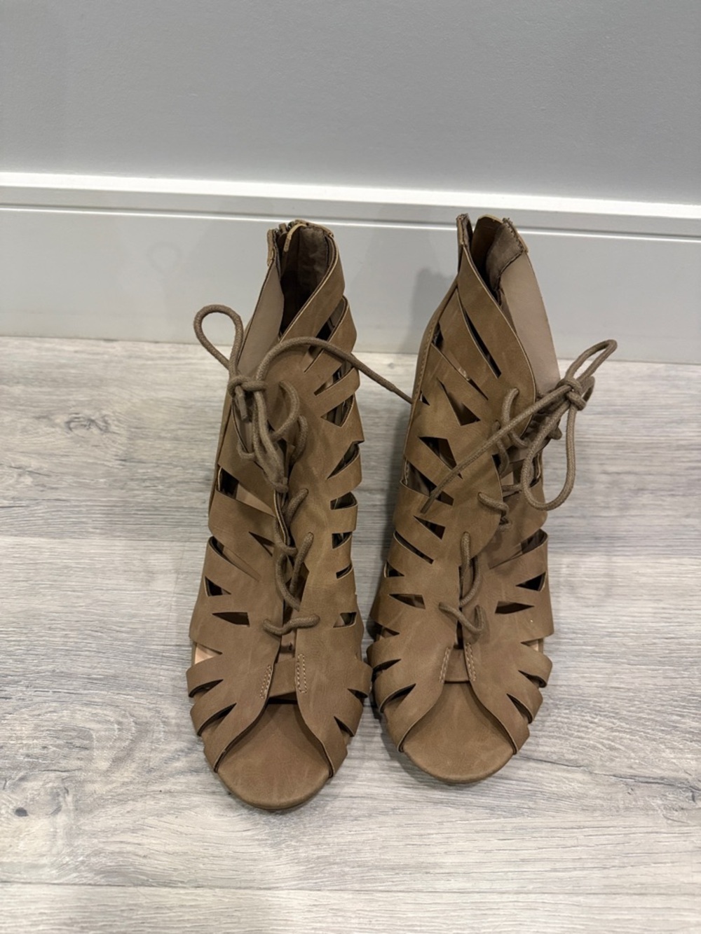 Women's Taupe Lace-Up Cutout Sandals size 10